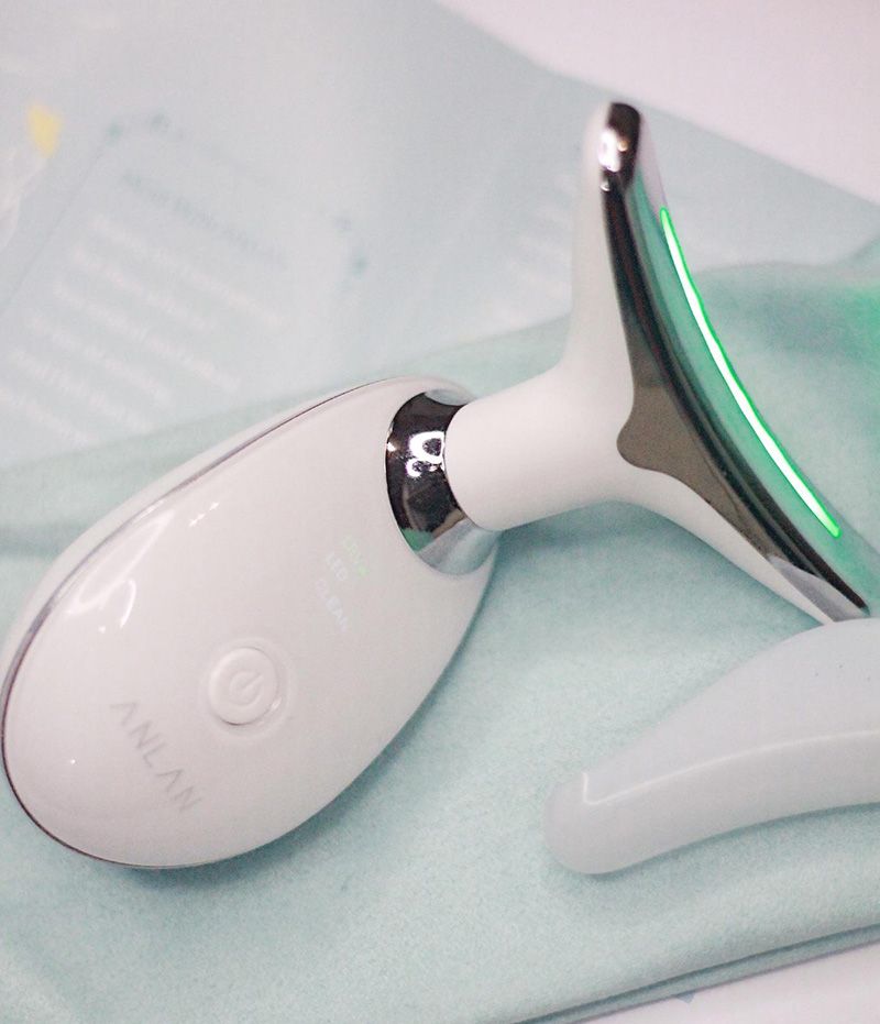 PurelyPosh™ Anti-Wrinkle Neck & Face Smoother